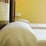 Otel Alambra 2*