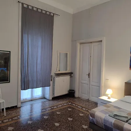 Alambra Hotel 2*