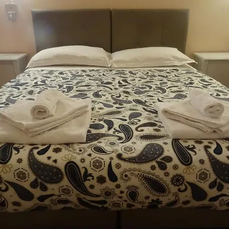 Locanda Alambra 2* Генуя