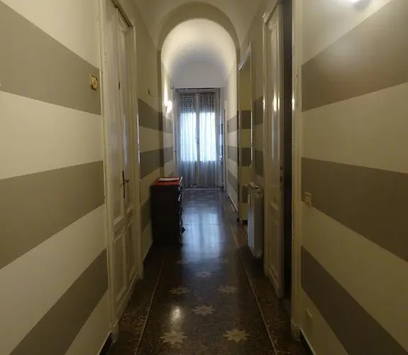 Alambra Hotel
