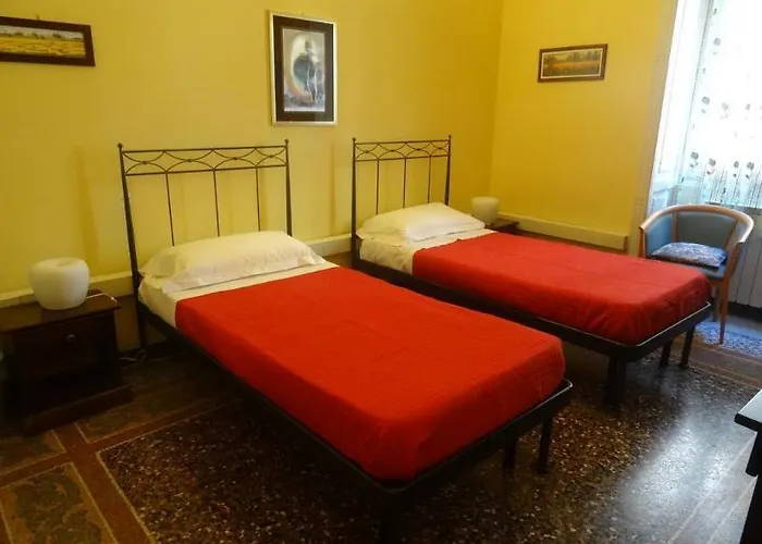 Alambra Hotel 2*